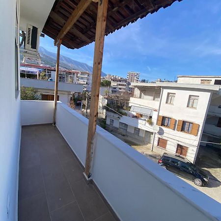 Novs Apartment3 Gjirokastër Esterno foto